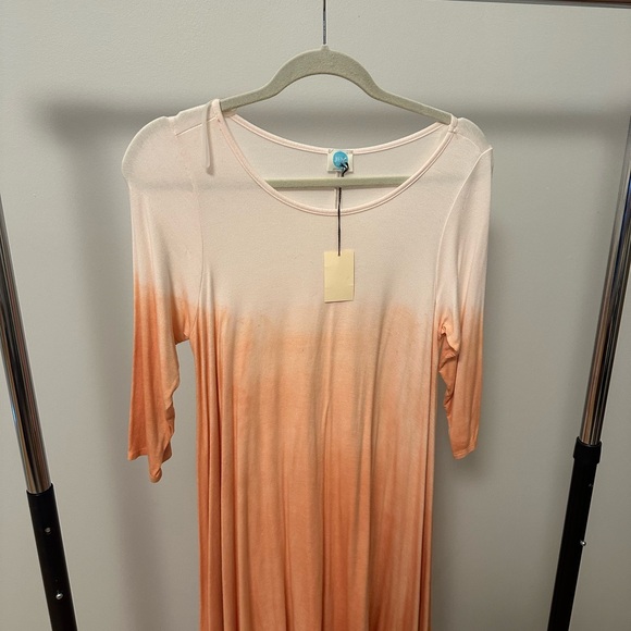 Dresses & Skirts - Orange Ombre Maxi Dress